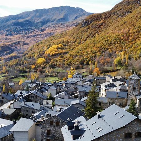 Apartamentos Turisticos: Tu Casa En Sahun Eksteriør billede