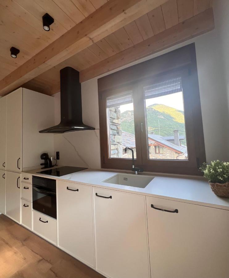 Apartamentos Turisticos: Tu Casa En Sahun Eksteriør billede