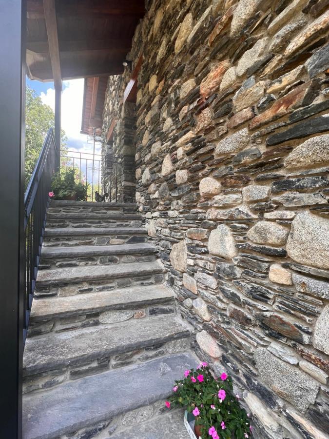 Apartamentos Turisticos: Tu Casa En Sahun Eksteriør billede
