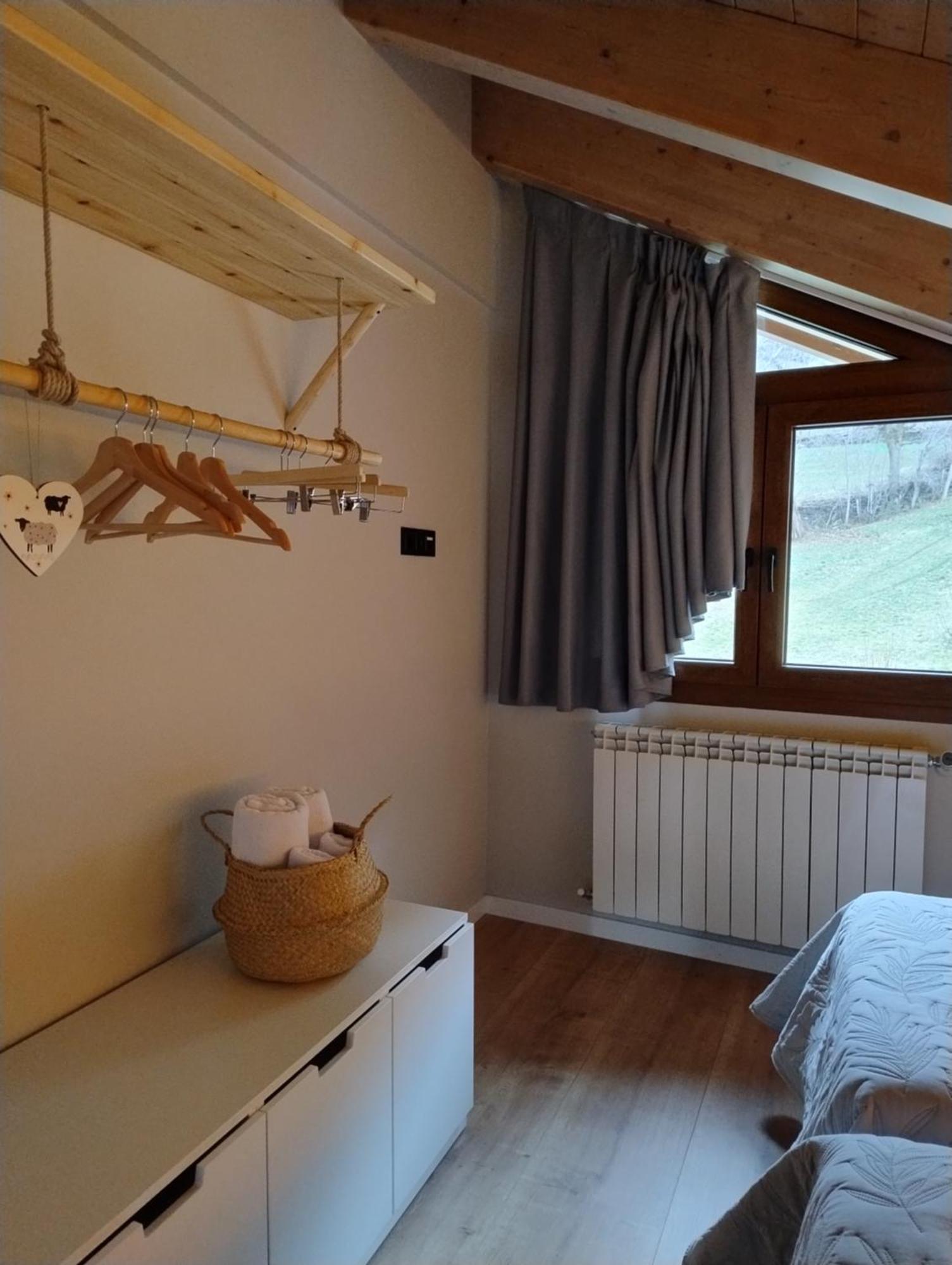 Apartamentos Turisticos: Tu Casa En Sahun Eksteriør billede