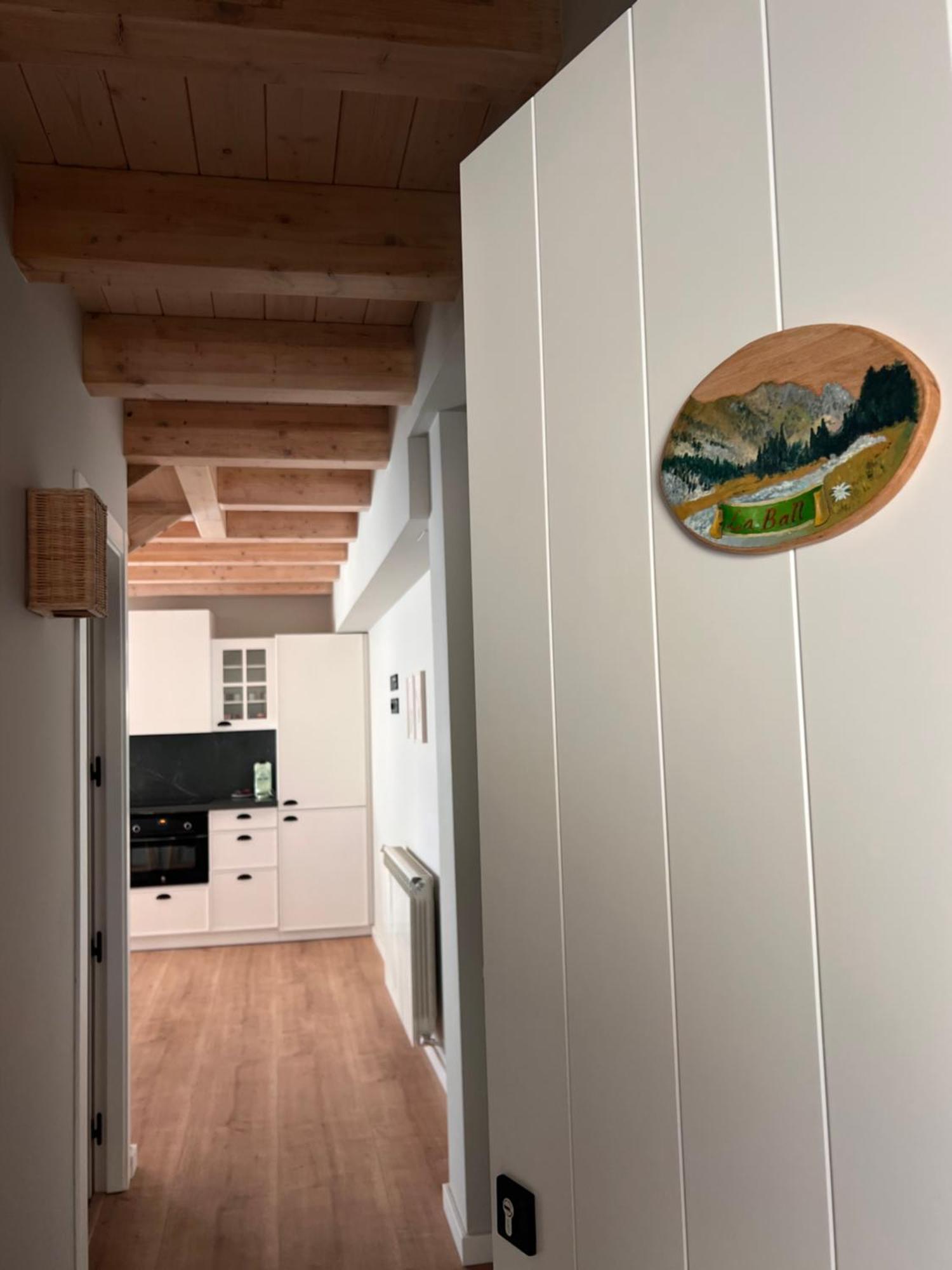 Apartamentos Turisticos: Tu Casa En Sahun Eksteriør billede