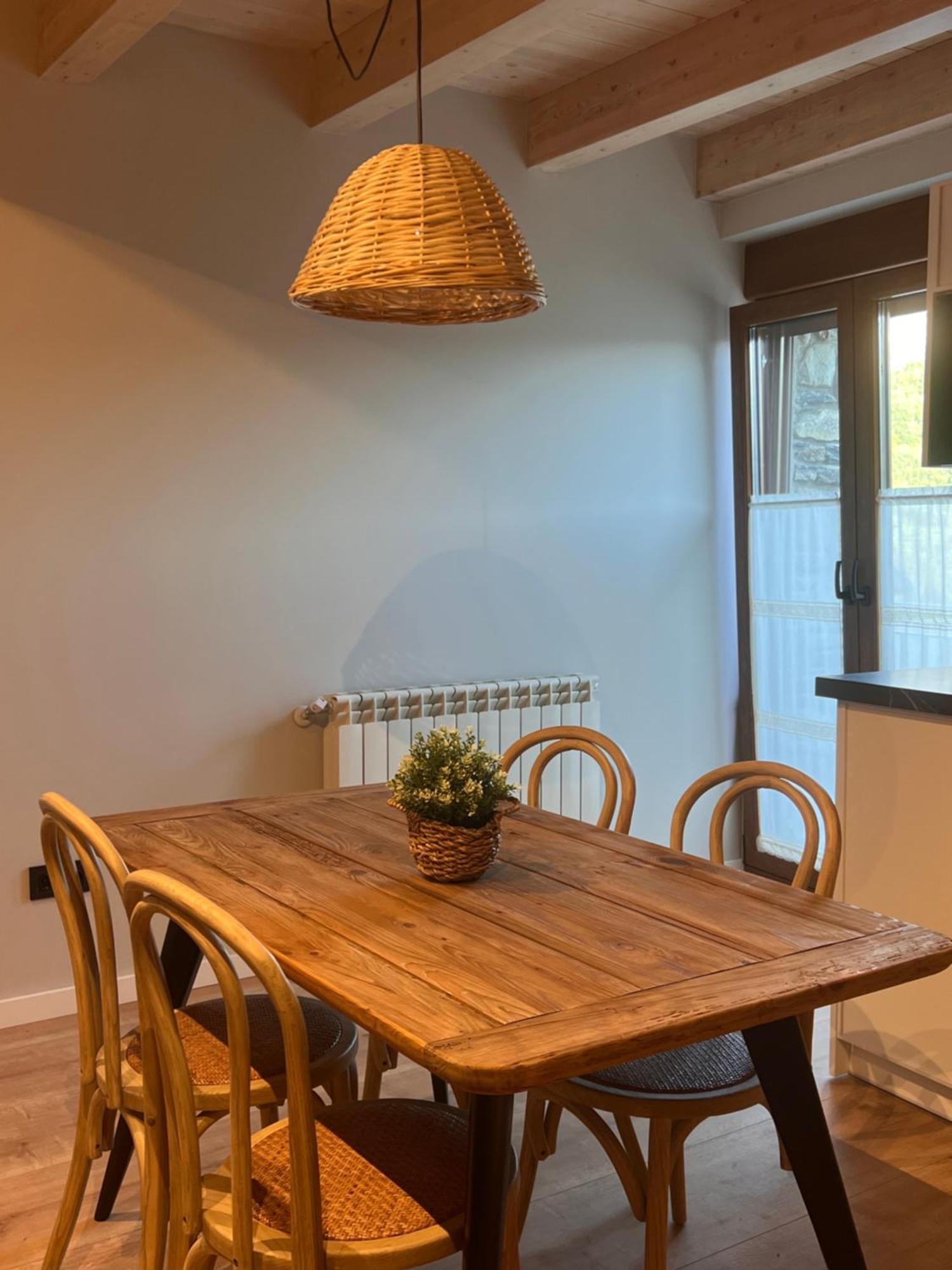 Apartamentos Turisticos: Tu Casa En Sahun Værelse billede